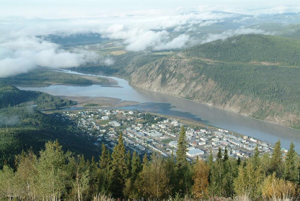 Holland America Dawson City Inn Zewnętrze zdjęcie
